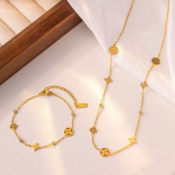 Charm Elegance Set