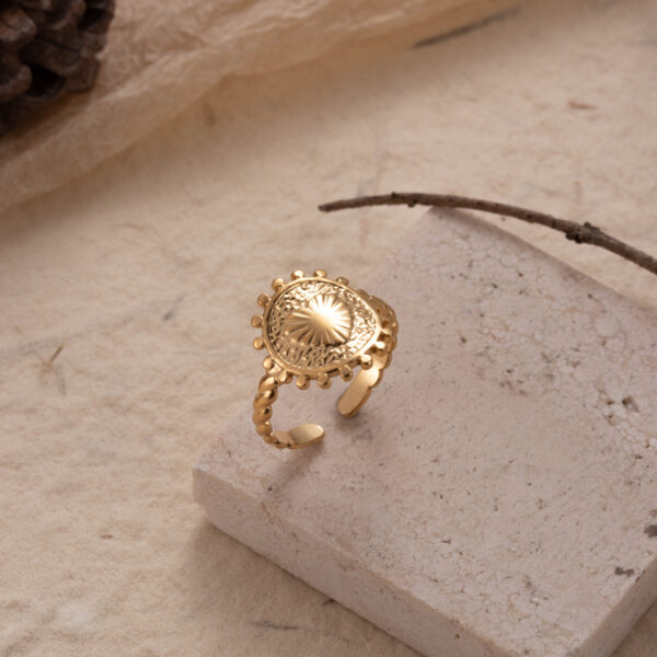Adjustable Ring