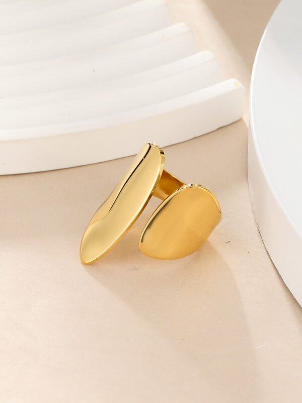 Golden Curve Ring - Image 3