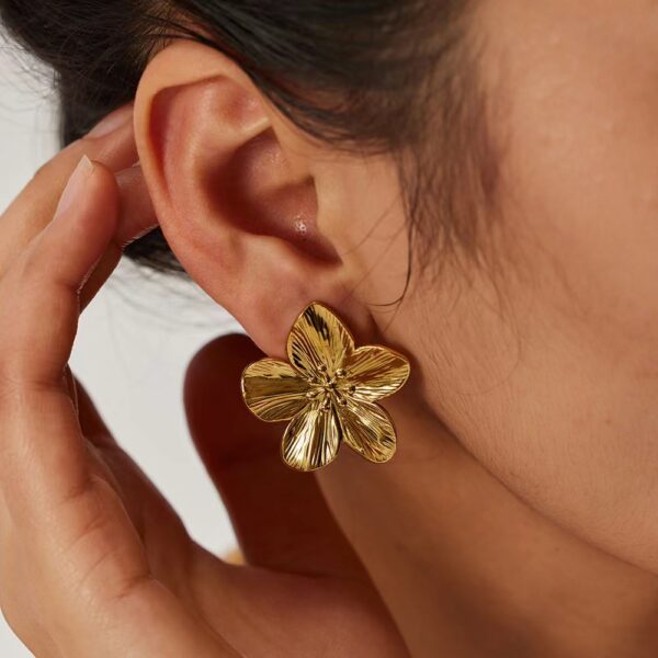 Golden Bloom Earring