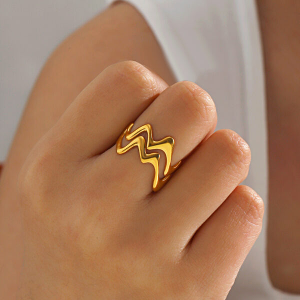 Wave Glow Ring