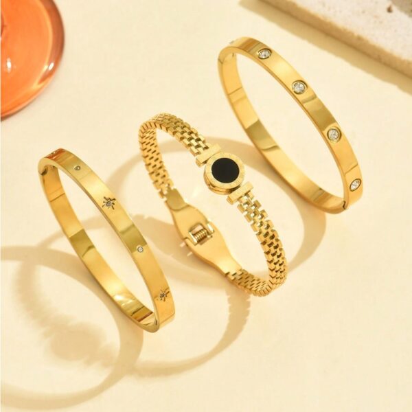 Black circle  Bracelet - Image 3