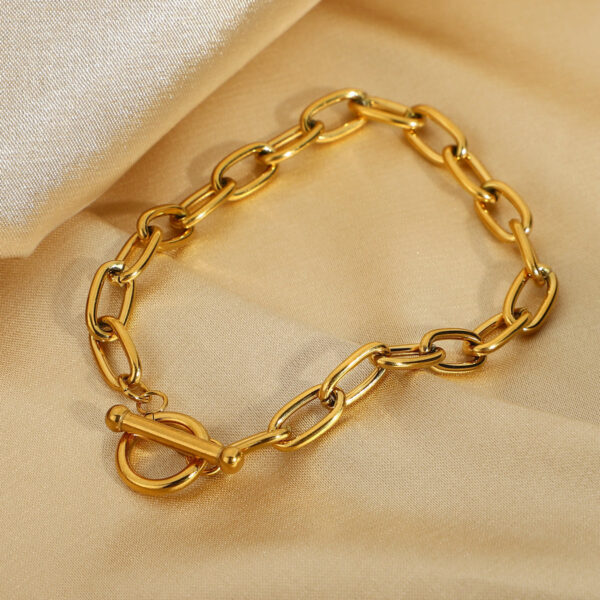 Golden Chic Bracelet - Image 4