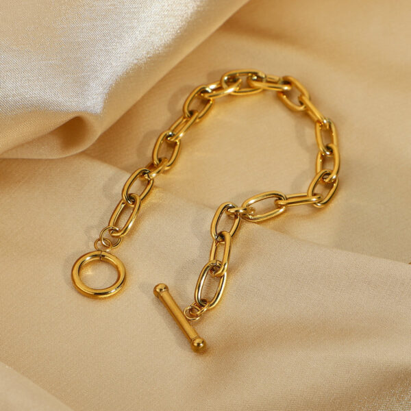 Golden Chic Bracelet - Image 2